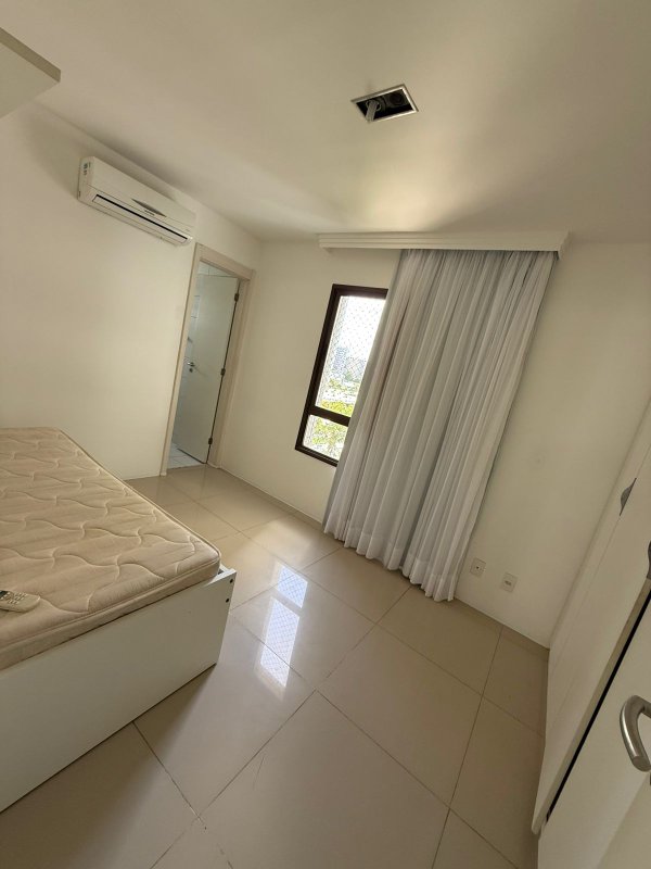 4 suítes. 170m². Nascente. 3 vagas de garagem. Mobiliado Rua Le Parc Recife - 