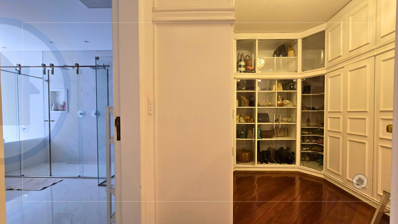 SOBRADO À VENDA COM 420 M² | 3 SUÍTES | 6 VAGAS | JARDIM MAIA/GUARULHOS-SP! Rua Soldado Deniz Pinto de Matos Guarulhos - 