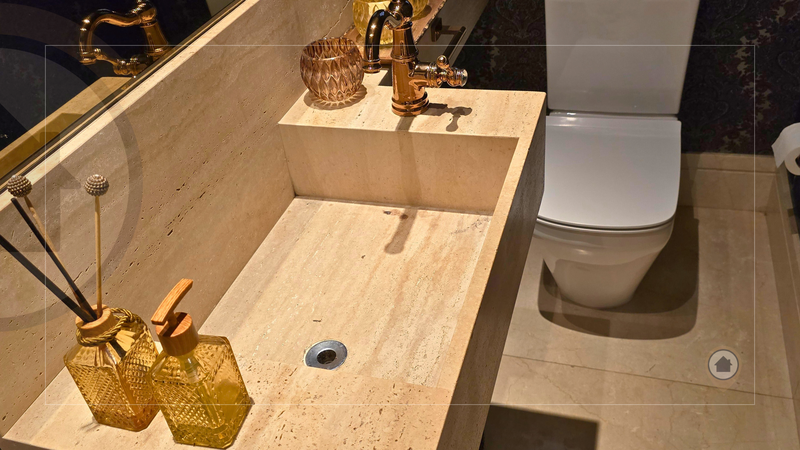 SOBRADO À VENDA COM 420 M² | 3 SUÍTES | 6 VAGAS | JARDIM MAIA/GUARULHOS-SP! Rua Soldado Deniz Pinto de Matos Guarulhos - 