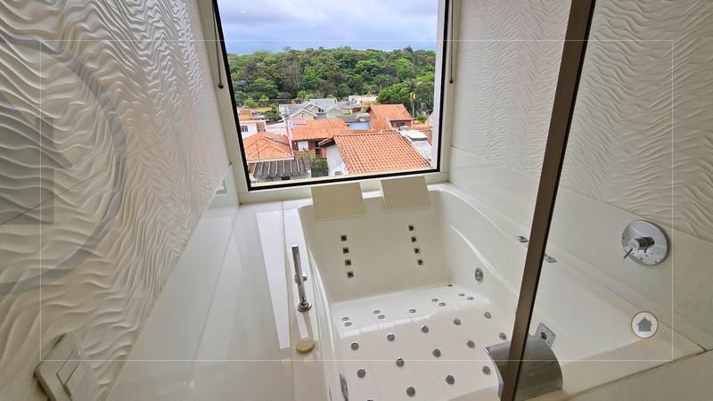 SOBRADO À VENDA COM 420 M² | 3 SUÍTES | 6 VAGAS | JARDIM MAIA/GUARULHOS-SP! Rua Soldado Deniz Pinto de Matos Guarulhos - 