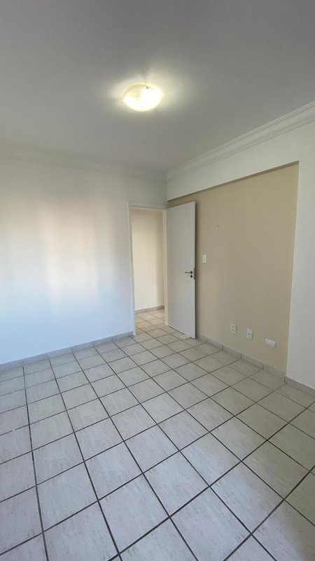 3 quartos (1 suíte). 127m². Nascente. Andar intermediário. 2 vagas de garagem Rua Carlos Pereira Falcão Recife - 