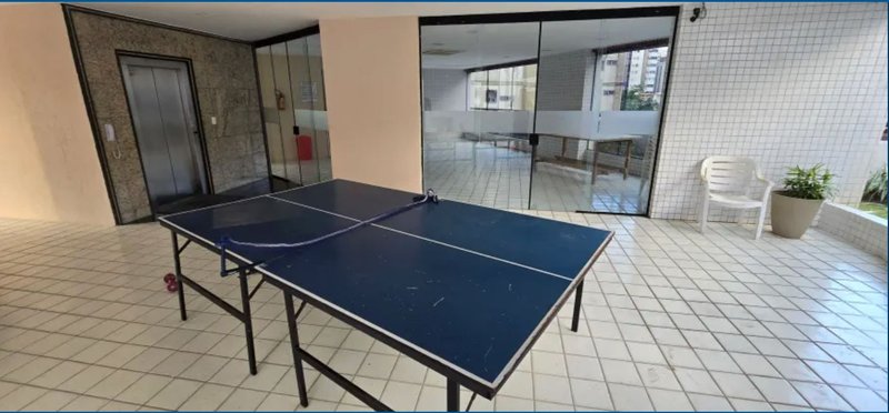3 quartos (1 suíte). 127m². Nascente. Andar intermediário. 2 vagas de garagem Rua Carlos Pereira Falcão Recife - 