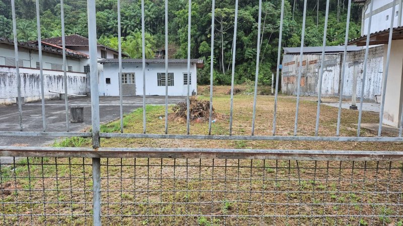 TERRENO NA AZAMBUJA  Brusque - 