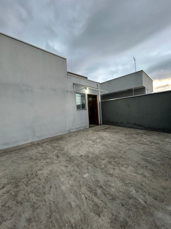 🏡 Casa térrea à venda no Loteamento Mirante – Caraguatatuba/SP  Caraguatatuba - 