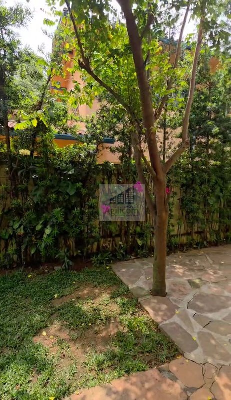CASA PARA LOCAÇÃO EM CAMPO BELO COM 4 DORMITÓRIOS Rua José dos Santos Júnior São Paulo - 