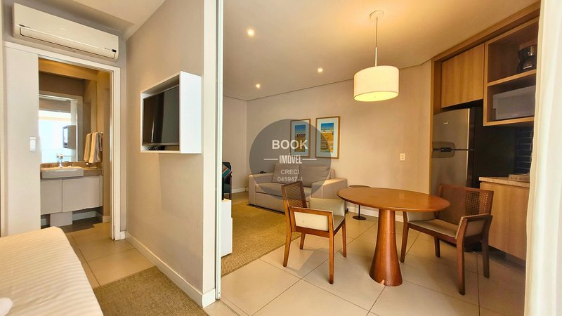 Apartamento mobiliado com vista mar lateral no Estanconfor   Av. Mal. Floriano Peixoto Santos - 