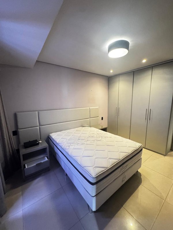 APARTAMENTO 4 QUARTOS  3 SUÍTES  VARANDA 3 GARAGENS PISCINA ACADEMIA À VENDA NA VITÓRIA! Avenida Sete de Setembro Salvador - 