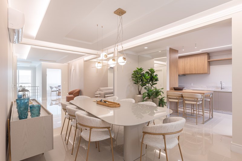 Apartamento completo com lazer, conforto e segurança em empreendimento de alto padrão Rua 294 Itapema - 