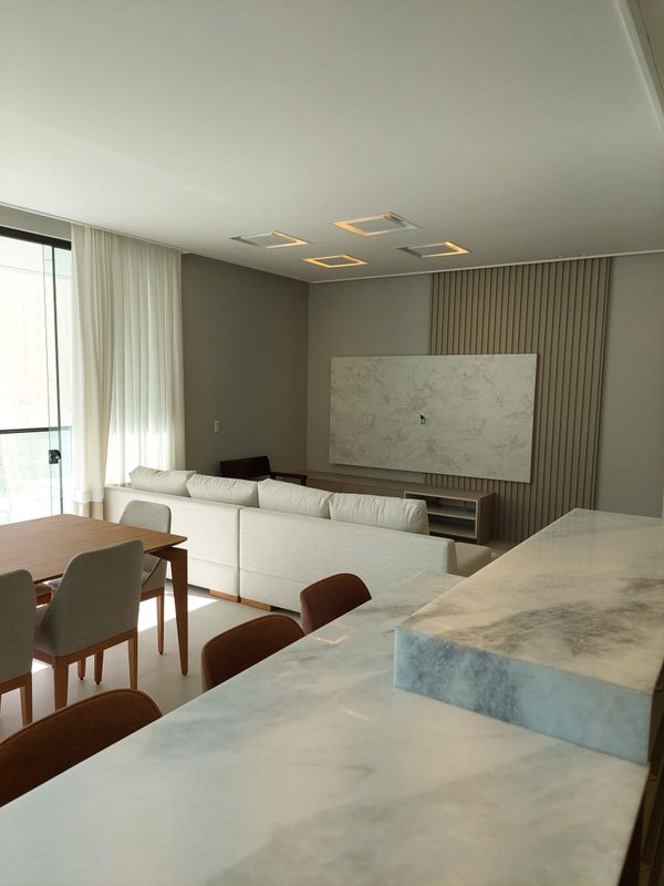 Apartamento decorado com 3 suítes e lazer completo no rooftop em ótima localização Rua 244 Itapema - 