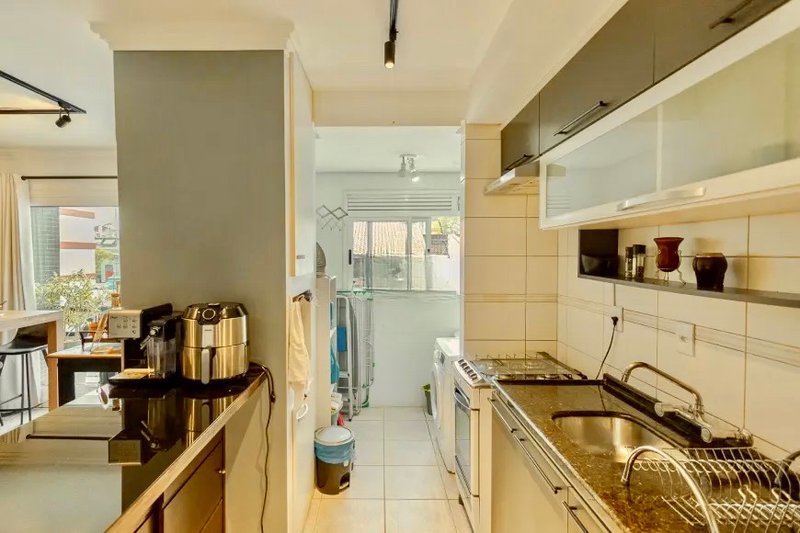 R$ 590.000 - CHARMOSO APARTAMENTO - 52M2 - 1 DORM - SACADA - 1 VAGA Rua Carlos Trein Filho Porto Alegre - 