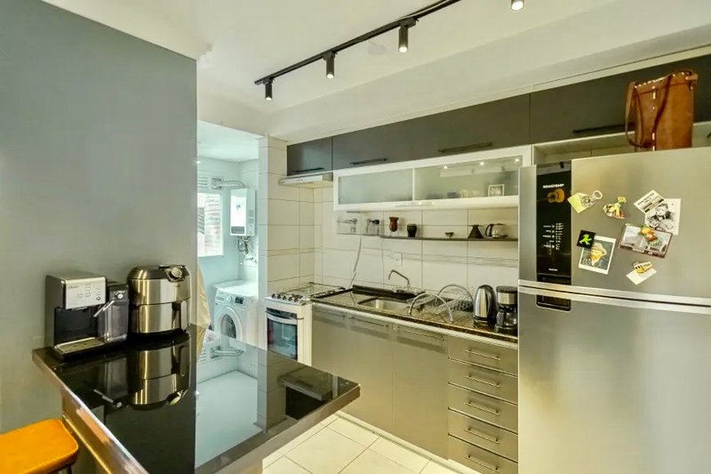 R$ 590.000 - CHARMOSO APARTAMENTO - 52M2 - 1 DORM - SACADA - 1 VAGA Rua Carlos Trein Filho Porto Alegre - 