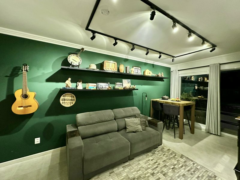 R$ 590.000 - CHARMOSO APARTAMENTO - 52M2 - 1 DORM - SACADA - 1 VAGA Rua Carlos Trein Filho Porto Alegre - 