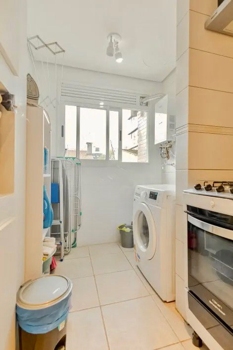 R$ 590.000 - CHARMOSO APARTAMENTO - 52M2 - 1 DORM - SACADA - 1 VAGA Rua Carlos Trein Filho Porto Alegre - 