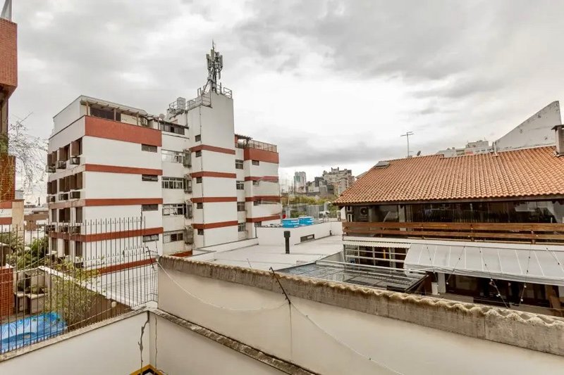 R$ 590.000 - CHARMOSO APARTAMENTO - 52M2 - 1 DORM - SACADA - 1 VAGA Rua Carlos Trein Filho Porto Alegre - 