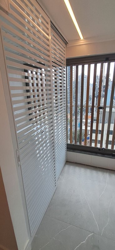 ALUGA-SE LINDO APARTAMENTO NOVÍSSIMO MOBILIADO EM EXCELENTE LOCALIZAÇÃO Rua Minerva São Paulo - 