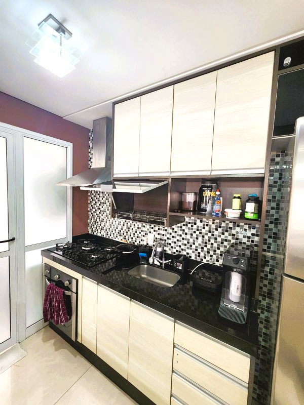 APARTAMENTO PARA LOCAÇÃO MOBILIADO - ÁGUA BRANCA - 70m² - 3 QUARTOS - CONDOMÍNIO COMPLETO! Avenida Marquês de São Vicente São Paulo - 