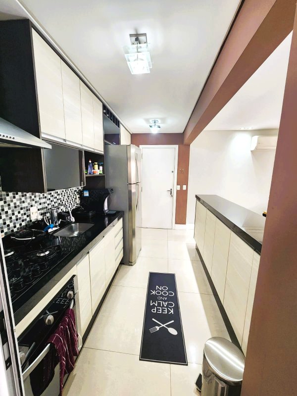 APARTAMENTO PARA LOCAÇÃO MOBILIADO - ÁGUA BRANCA - 70m² - 3 QUARTOS - CONDOMÍNIO COMPLETO! Avenida Marquês de São Vicente São Paulo - 