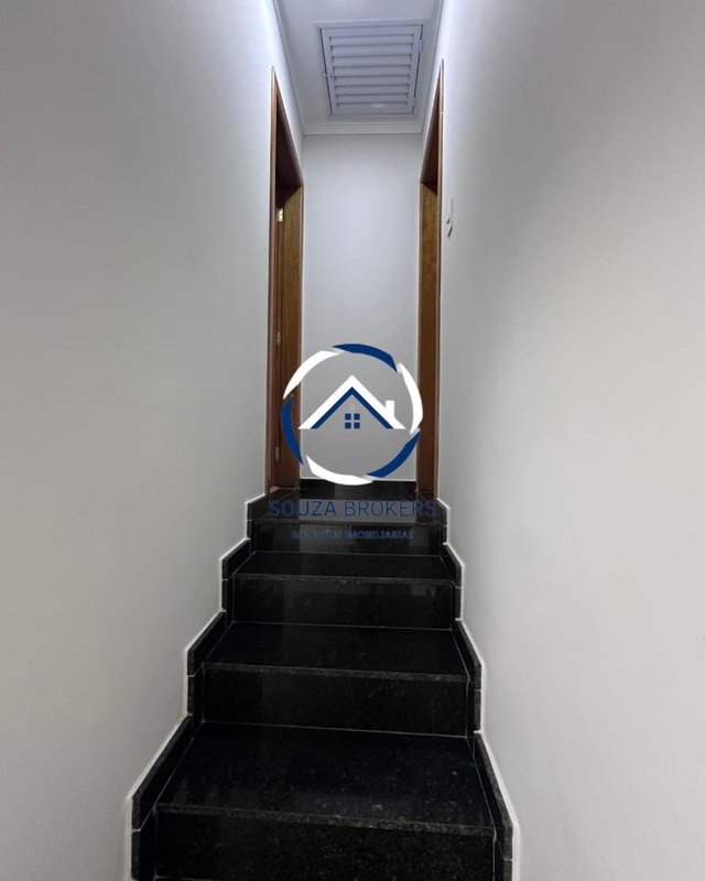 Excelente sobrado de 135m² no Bairro Campestre em Santo André  Santo André - 