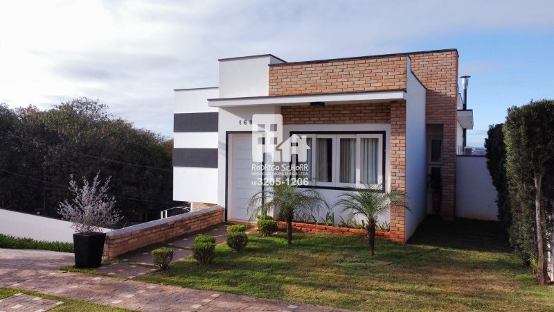 🏡 Casa de Alto Padrão no Condomínio Bosque do Junqueira - piscina - 3 suítes - escritório  Tatuí - 