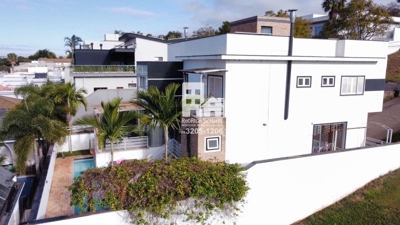 🏡 Casa de Alto Padrão no Condomínio Bosque do Junqueira - piscina - 3 suítes - escritório  Tatuí - 