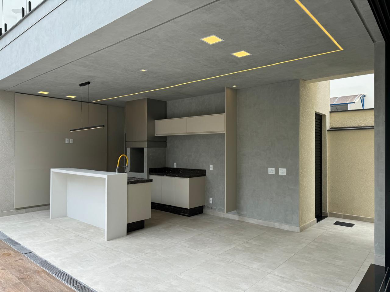 Casa com 4 dormit&oacute;rios &agrave; venda,300 m&sup2; - Condom&iacute;nio Mont Blanc - Sorocaba - SP Rua Antônio Annunciato Sorocaba - 