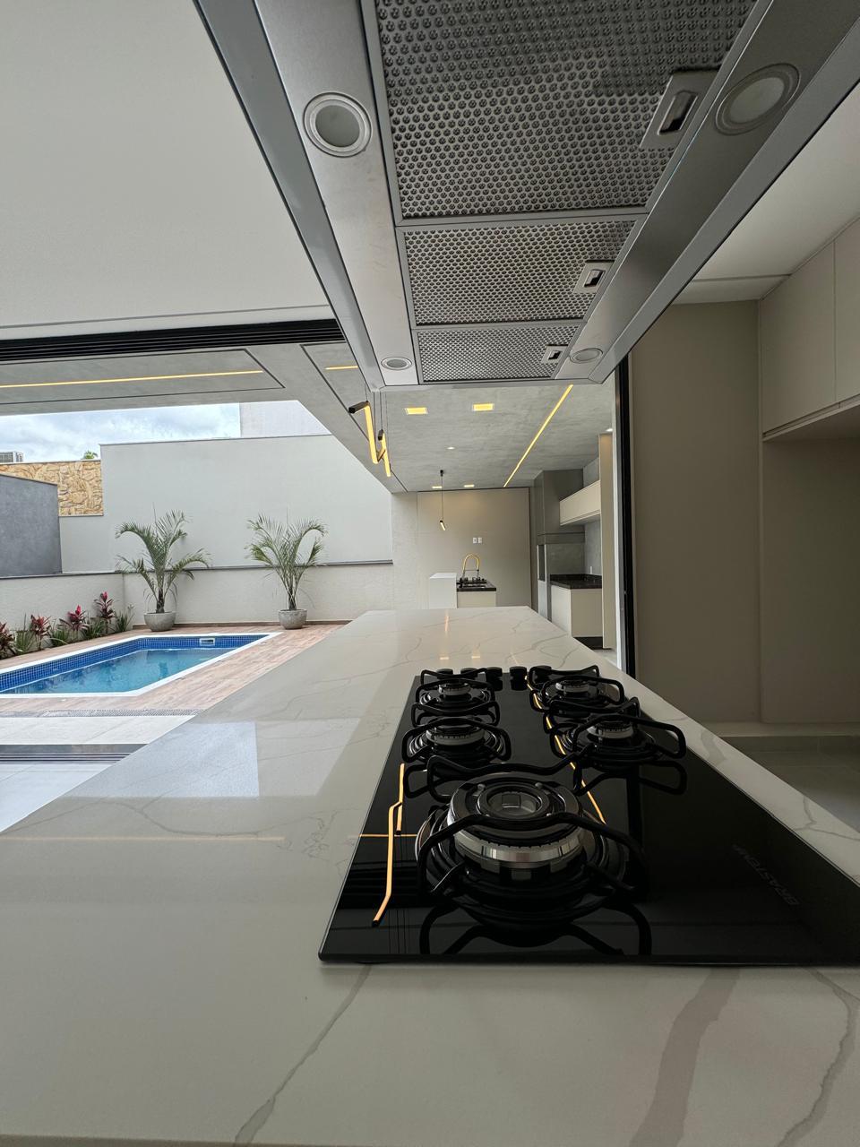 Casa com 4 dormit&oacute;rios &agrave; venda,300 m&sup2; - Condom&iacute;nio Mont Blanc - Sorocaba - SP Rua Antônio Annunciato Sorocaba - 