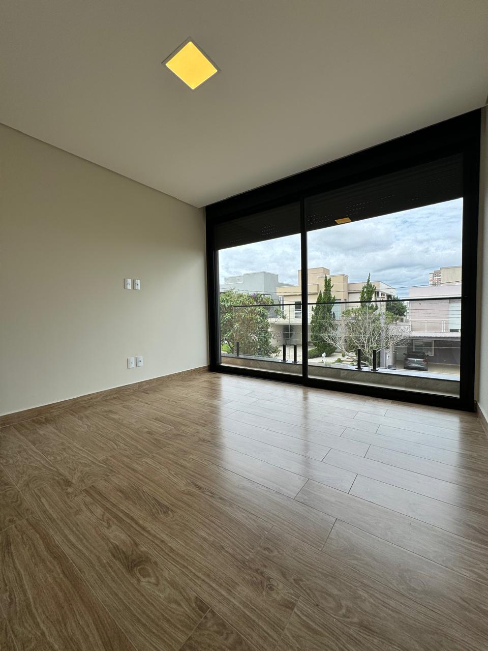 Casa com 4 dormit&oacute;rios &agrave; venda,300 m&sup2; - Condom&iacute;nio Mont Blanc - Sorocaba - SP Rua Antônio Annunciato Sorocaba - 