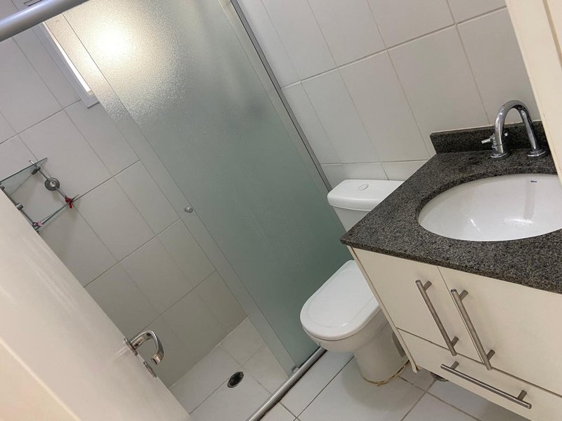 APARTAMENTO PARA LOCAÇÃO - 70m² - 3 QUARTOS - ANDAR ALTO Avenida Marquês de São Vicente São Paulo - 