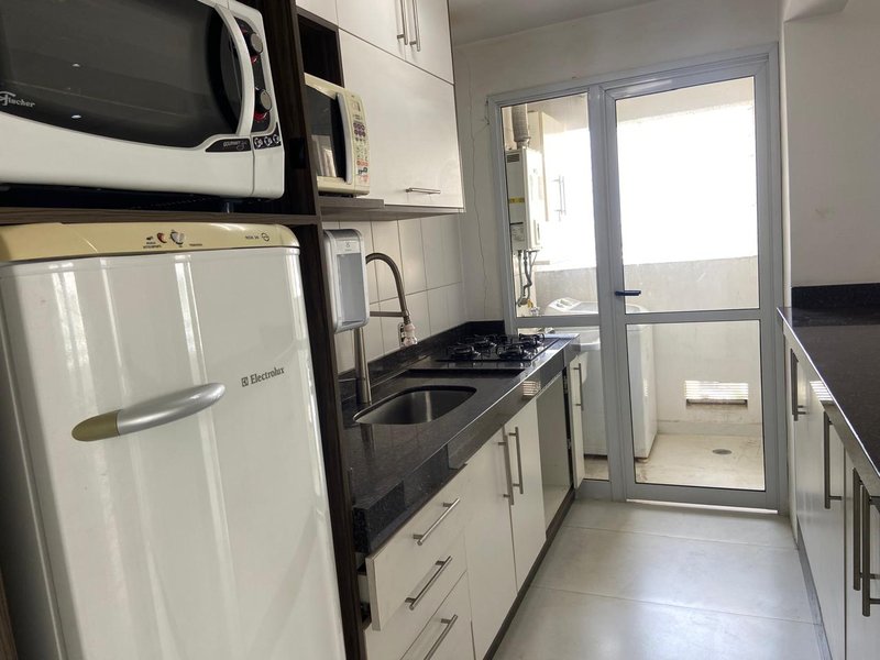 APARTAMENTO PARA LOCAÇÃO - 70m² - 3 QUARTOS - ANDAR ALTO Avenida Marquês de São Vicente São Paulo - 