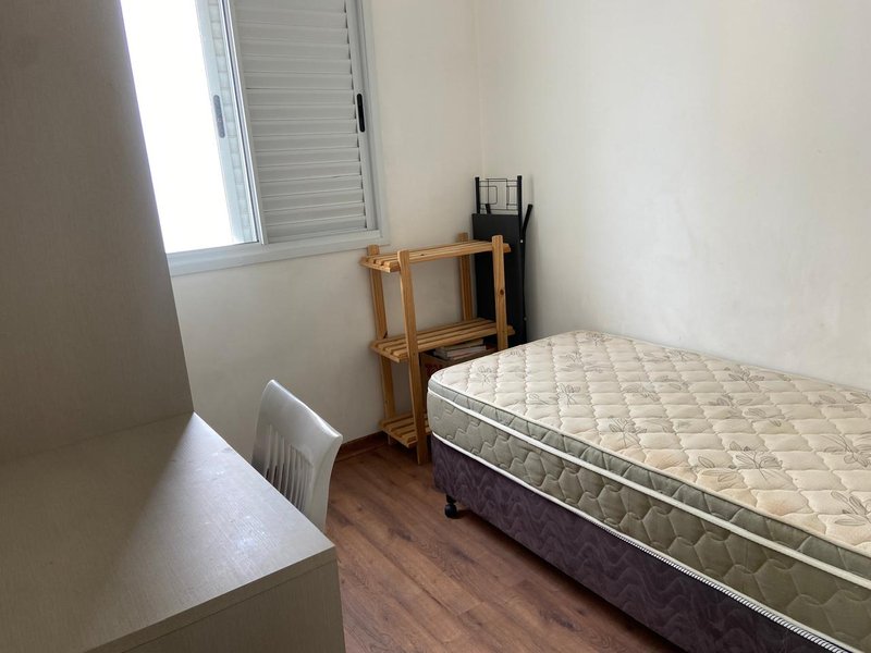 APARTAMENTO PARA LOCAÇÃO - 70m² - 3 QUARTOS - ANDAR ALTO Avenida Marquês de São Vicente São Paulo - 