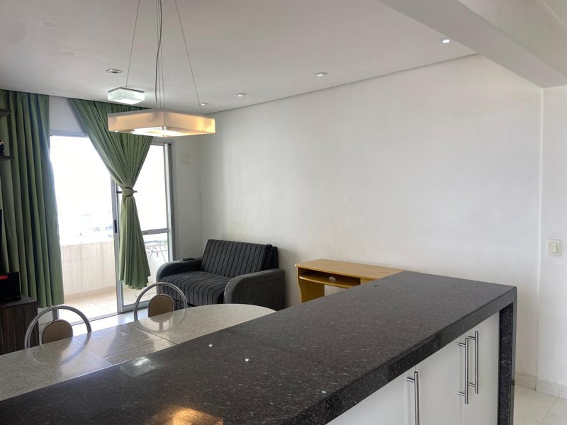 APARTAMENTO PARA LOCAÇÃO - 70m² - 3 QUARTOS - ANDAR ALTO Avenida Marquês de São Vicente São Paulo - 