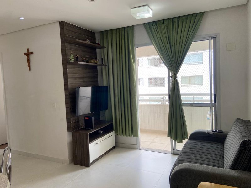 APARTAMENTO PARA LOCAÇÃO - 70m² - 3 QUARTOS - ANDAR ALTO Avenida Marquês de São Vicente São Paulo - 