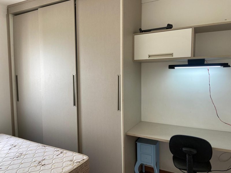 APARTAMENTO PARA LOCAÇÃO - 70m² - 3 QUARTOS - ANDAR ALTO Avenida Marquês de São Vicente São Paulo - 