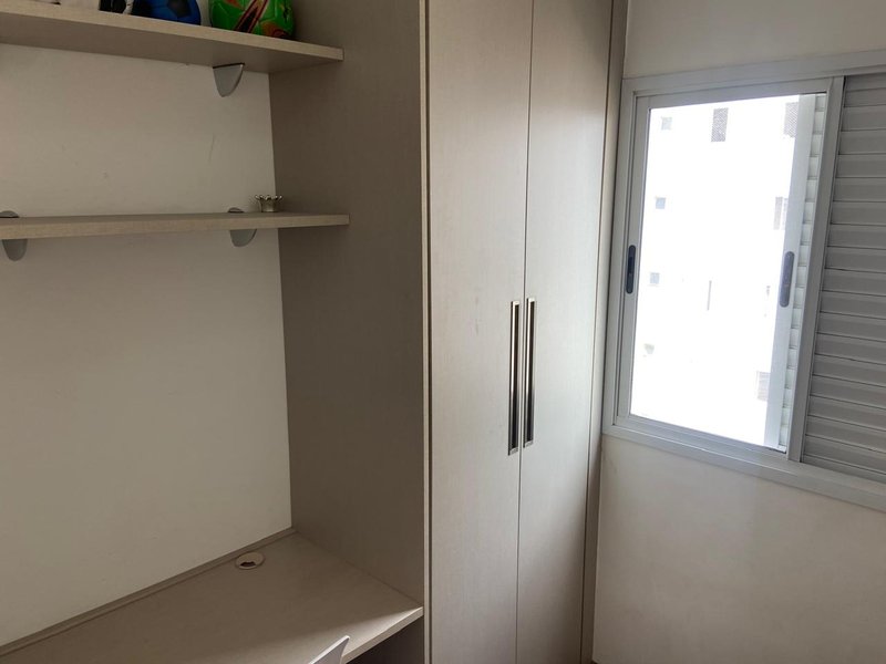 APARTAMENTO PARA LOCAÇÃO - 70m² - 3 QUARTOS - ANDAR ALTO Avenida Marquês de São Vicente São Paulo - 