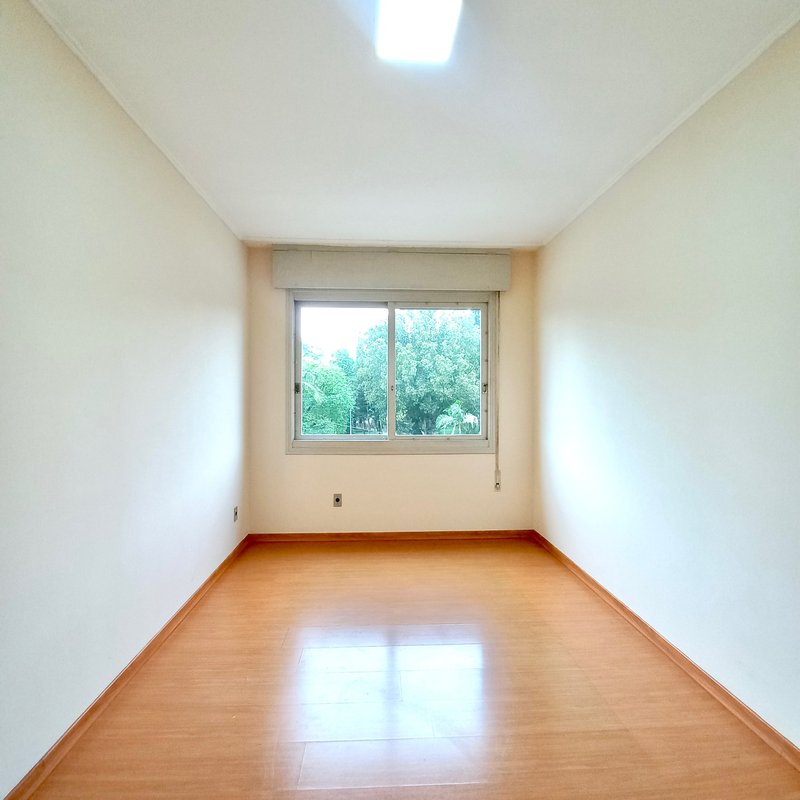 R$ 350.000 - ÓTIMO APARTAMENTO - 60M2 - 2 DORM - SOL DA MANHÃ - ELEVADOR - 1 VAGA Rua Luiz Afonso Porto Alegre - 