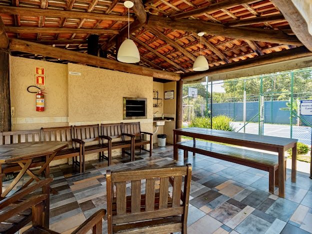 R$ 960.000 - MARAVILHOSA CASA EM CONDOMÍNIO - 200M2 - MOBILIADA - 3 DORM - SUÍTE - 3 VAGAS Rua Jorge Babot Miranda Porto Alegre - 