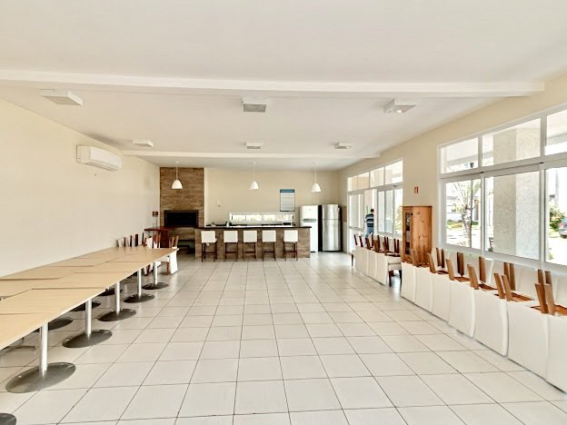 R$ 960.000 - MARAVILHOSA CASA EM CONDOMÍNIO - 200M2 - MOBILIADA - 3 DORM - SUÍTE - 3 VAGAS Rua Jorge Babot Miranda Porto Alegre - 