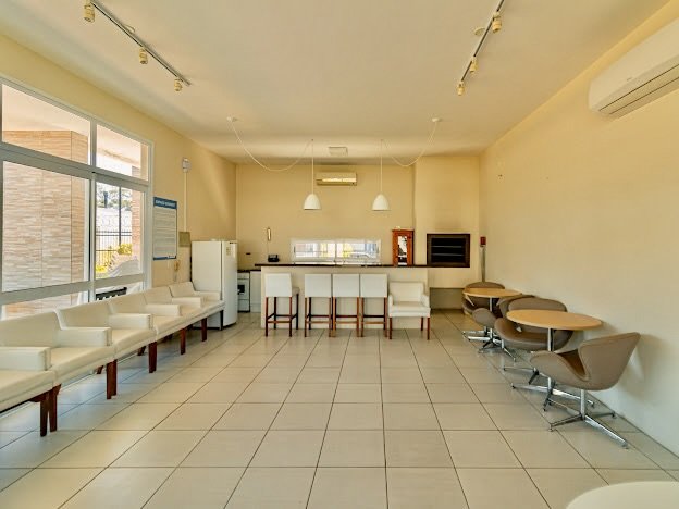 R$ 960.000 - MARAVILHOSA CASA EM CONDOMÍNIO - 200M2 - MOBILIADA - 3 DORM - SUÍTE - 3 VAGAS Rua Jorge Babot Miranda Porto Alegre - 