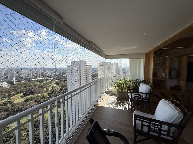 COBERTURA DUPLEX A VENDA NO IEPE GOLF 343M²  São Paulo - 