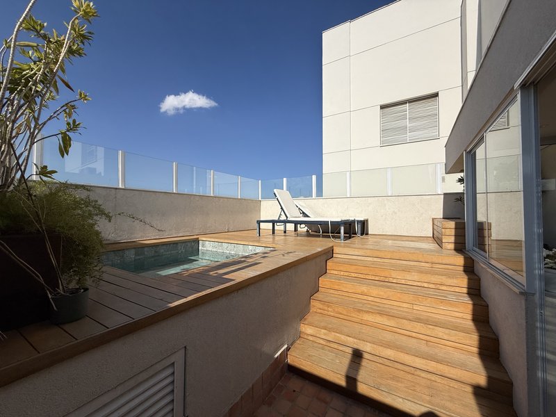 COBERTURA DUPLEX A VENDA NO IEPE GOLF 343M²  São Paulo - 