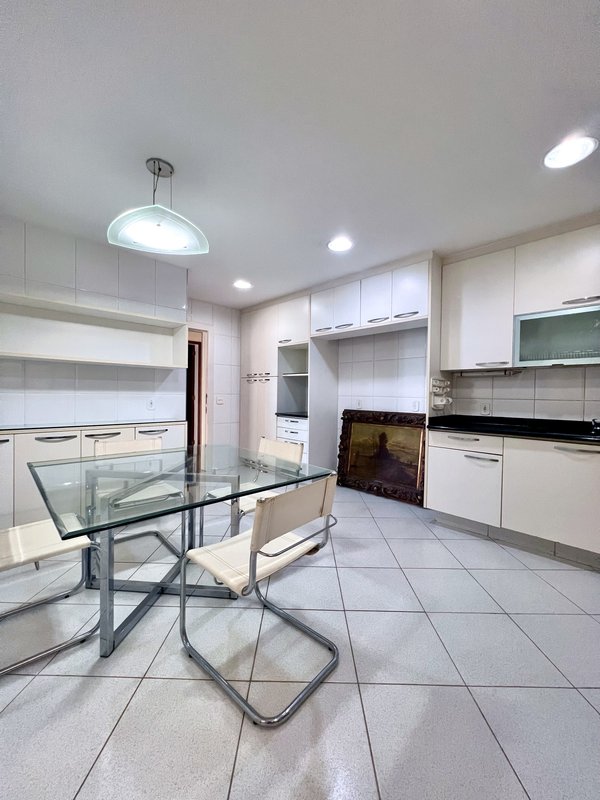 Apartamento vista mar na praia da Barra  Rio de Janeiro - 