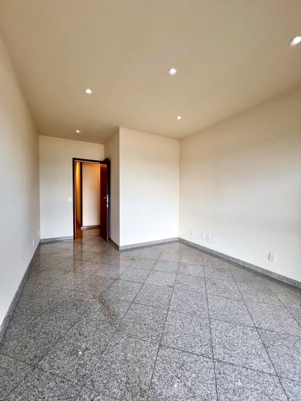 Apartamento vista mar na praia da Barra  Rio de Janeiro - 