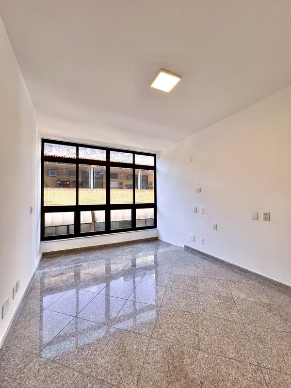 Apartamento vista mar na praia da Barra  Rio de Janeiro - 