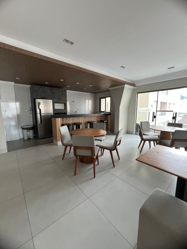 🏙️ Apartamento à Venda – Residencial Doha – Canto do Forte, Praia Grande/SP Rua Mário Tamashiro Praia Grande - 
