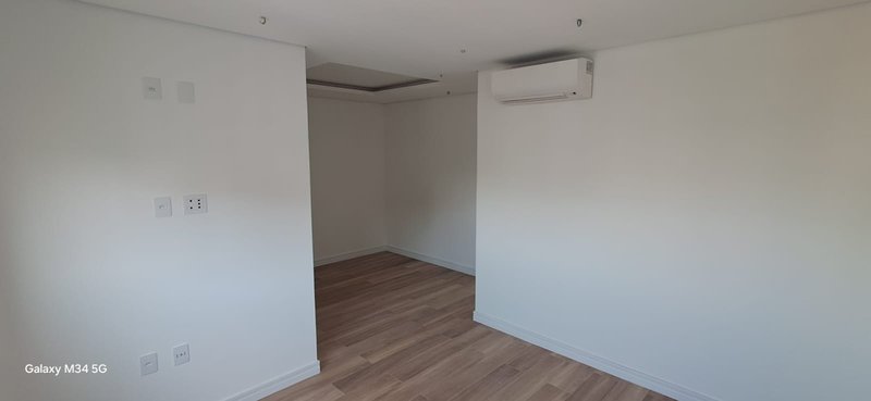 VENDE-SE COBERTURA DUPLEX - 194 M2 – PRONTA PARA MORAR – MARAVILHOSA! Rua Minerva São Paulo - 