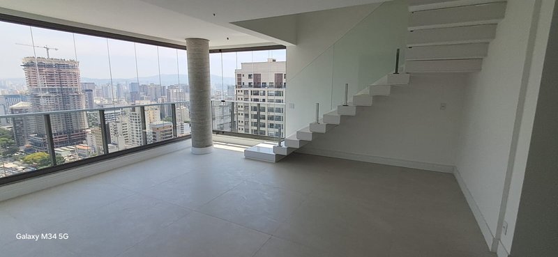 VENDE-SE COBERTURA DUPLEX - 194 M2 – PRONTA PARA MORAR – MARAVILHOSA! Rua Minerva São Paulo - 