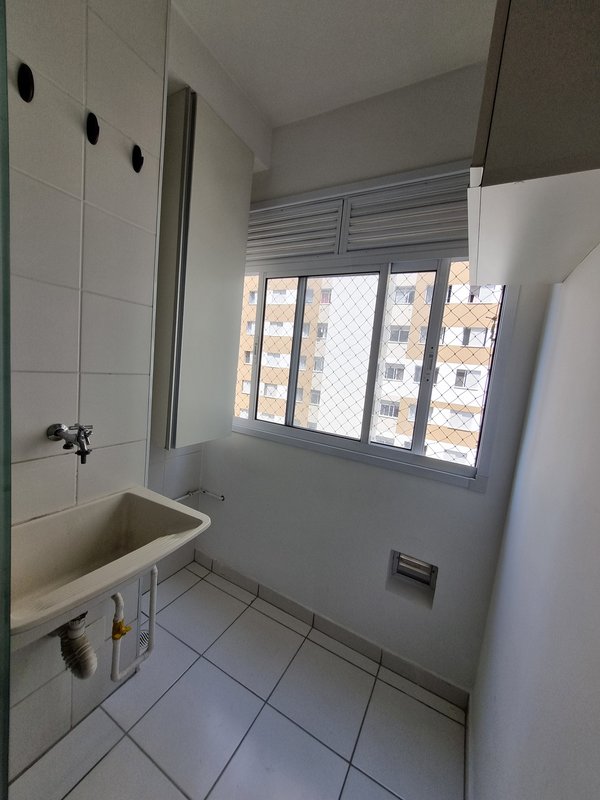 VENDE-SE APARTAMENTO - 31M², 1 QUARTO – PLANEJADOS E VENTILAÇÃO NATURAL BANHEIRO Rua Torres da Barra São Paulo - 
