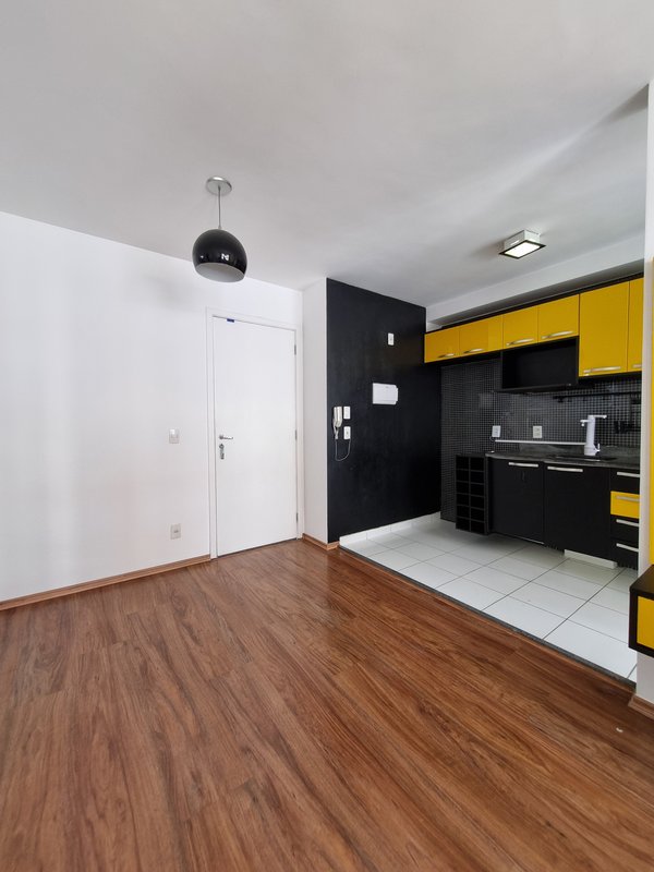 VENDE-SE APARTAMENTO - 31M², 1 QUARTO – PLANEJADOS E VENTILAÇÃO NATURAL BANHEIRO Rua Torres da Barra São Paulo - 