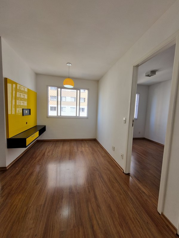VENDE-SE APARTAMENTO - 31M², 1 QUARTO – PLANEJADOS E VENTILAÇÃO NATURAL BANHEIRO Rua Torres da Barra São Paulo - 