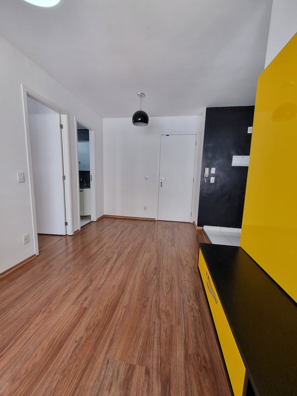 VENDE-SE APARTAMENTO - 31M², 1 QUARTO – PLANEJADOS E VENTILAÇÃO NATURAL BANHEIRO Rua Torres da Barra São Paulo - 